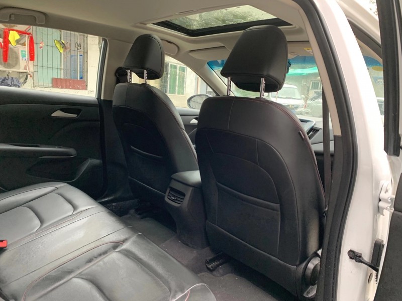 成都20年雪佛兰科鲁泽5