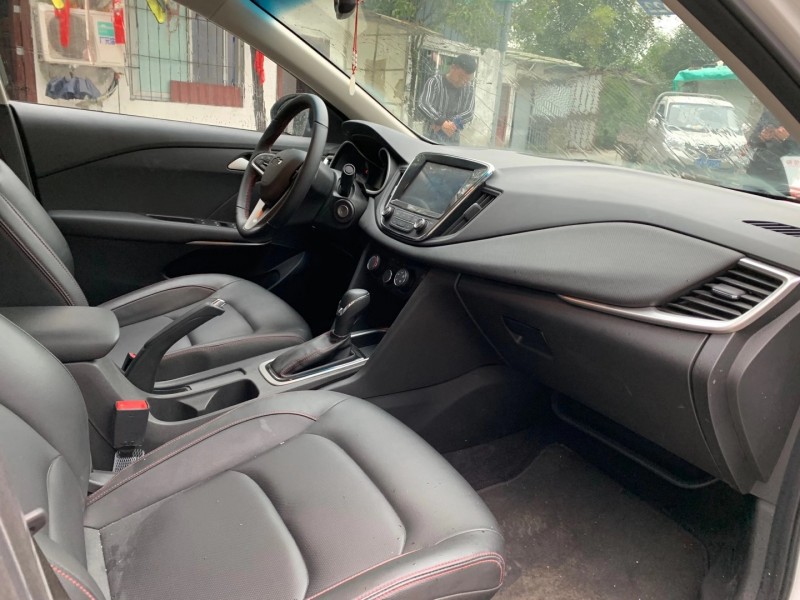 成都20年雪佛兰科鲁泽6