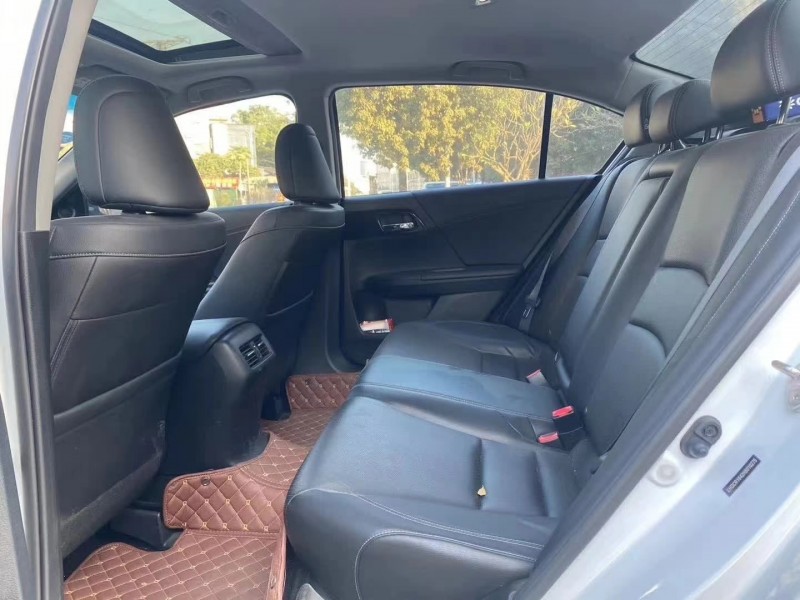 广州17年本田雅阁5