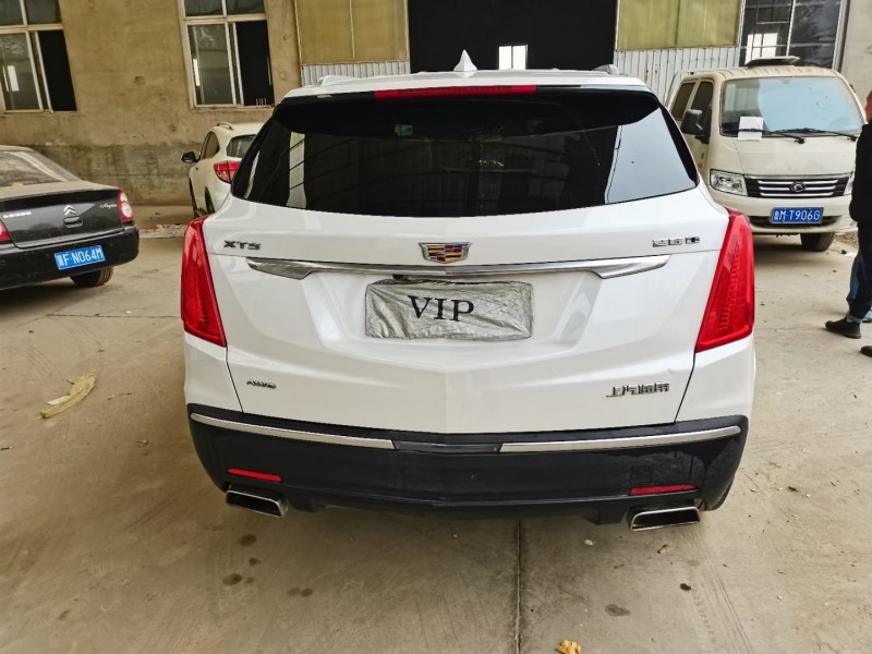 保定16年凯迪拉克XT56
