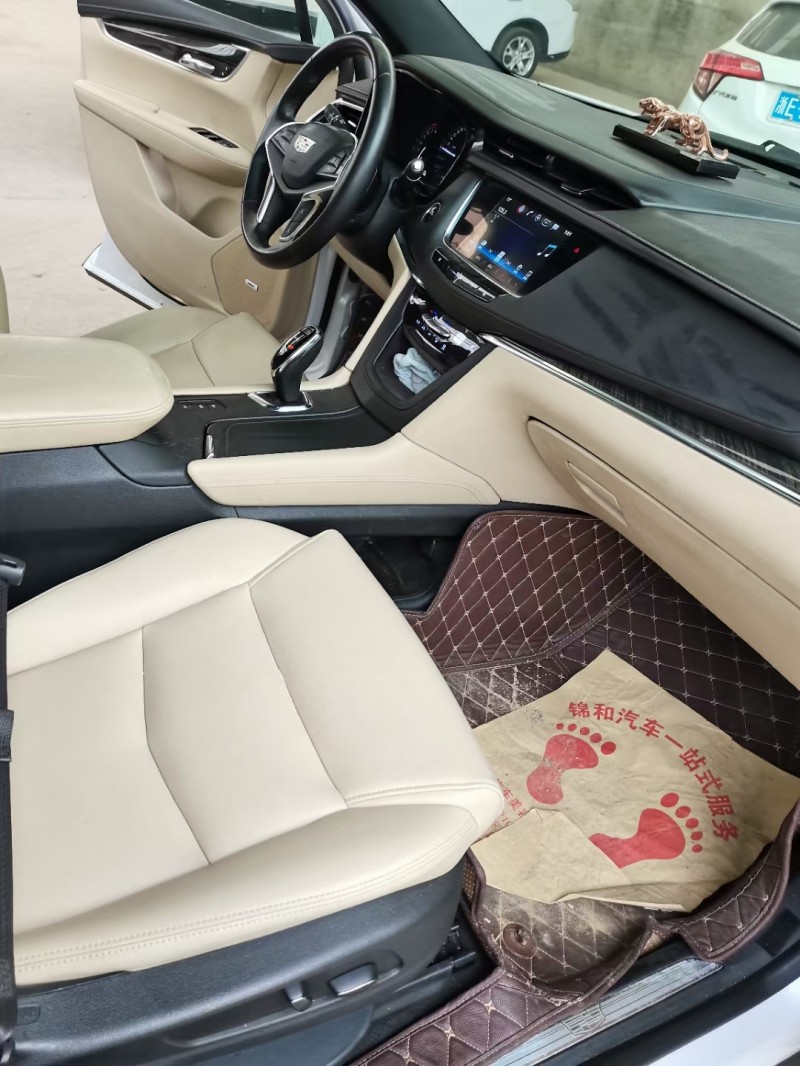 保定16年凯迪拉克XT57