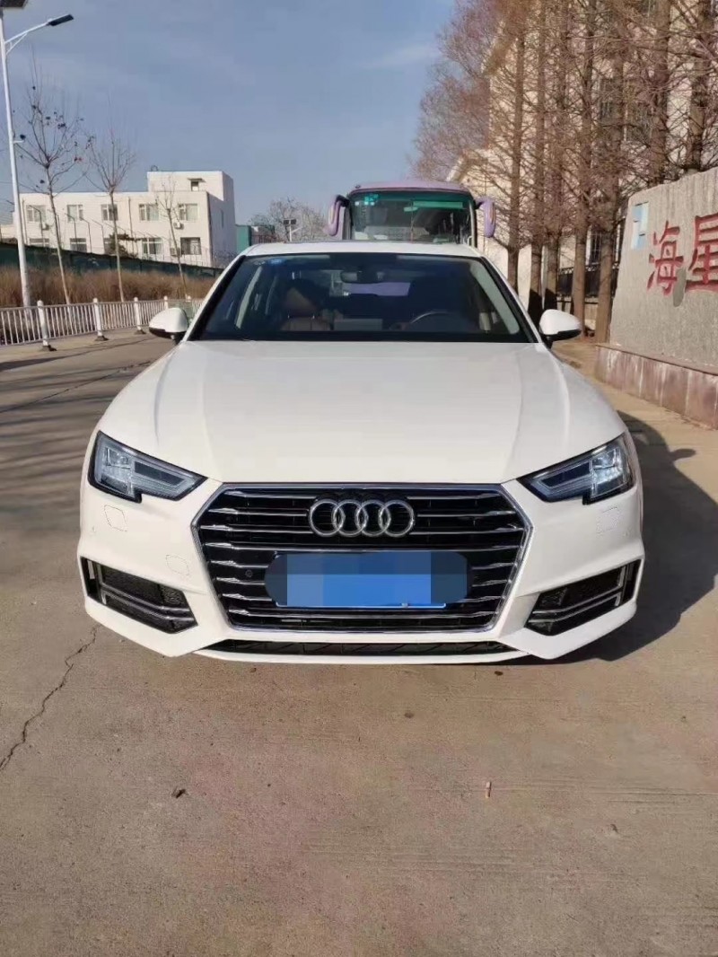 济南19年奥迪A4L9