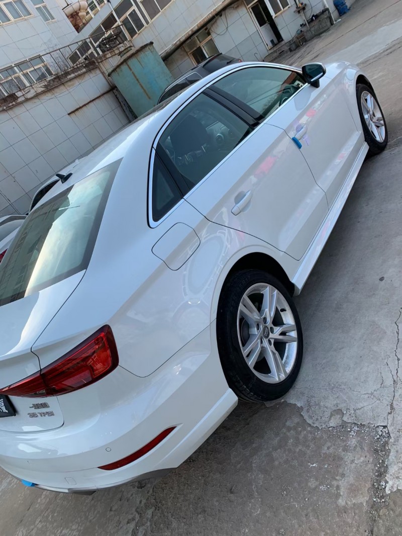 青岛20年奥迪A35