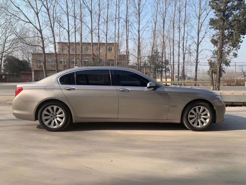 北京11年宝马7系4