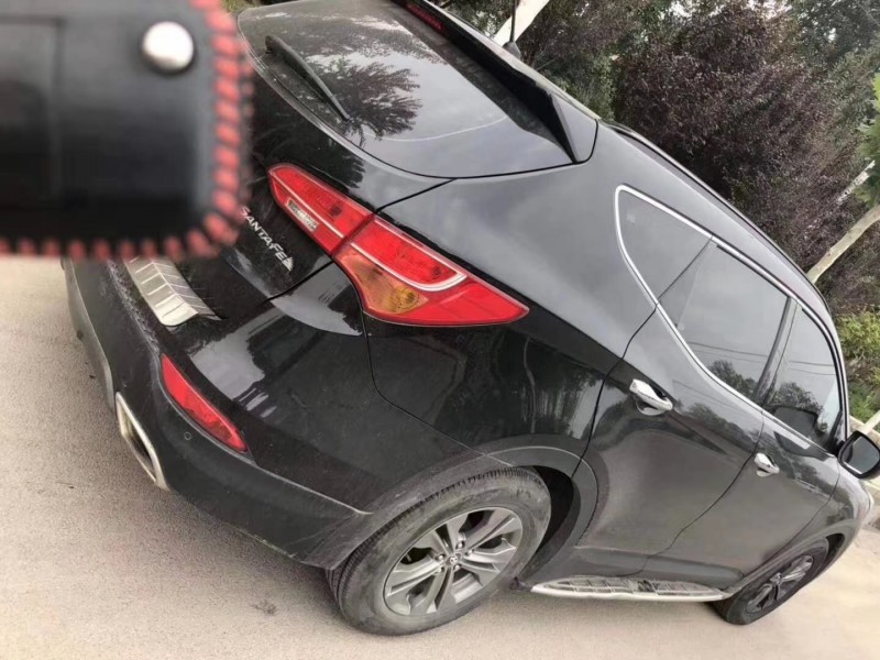 北京13年现代全新胜达4