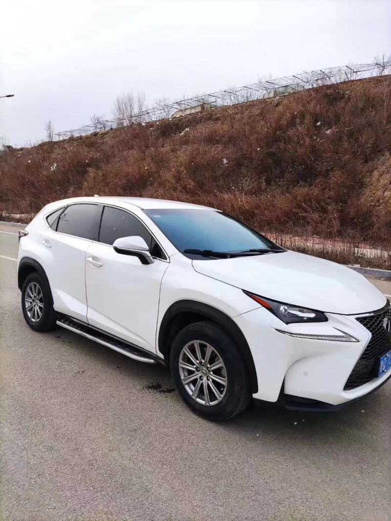 潍坊16年雷克萨斯NX7