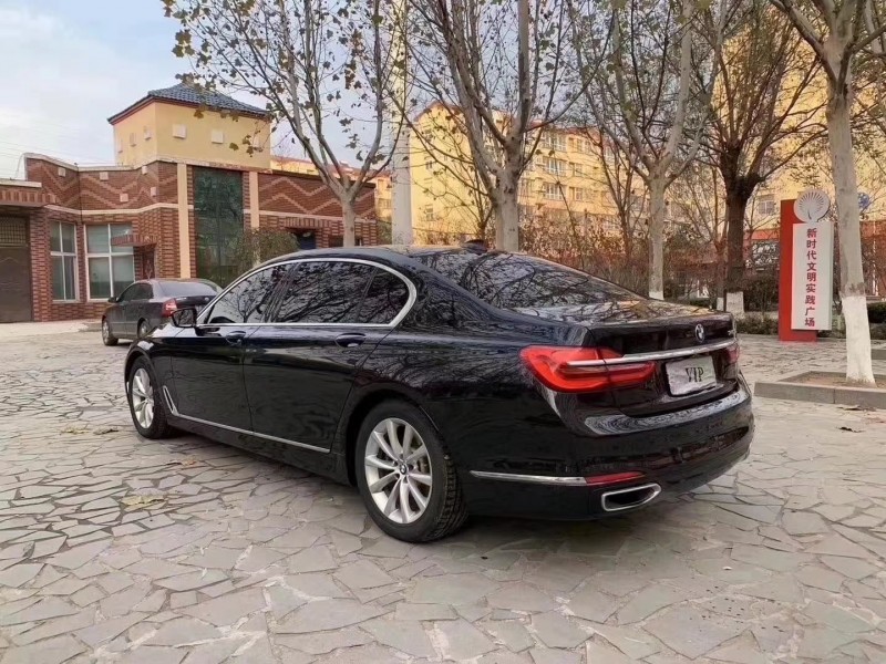 济南17年宝马7系8