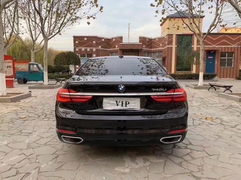 济南17年宝马7系9