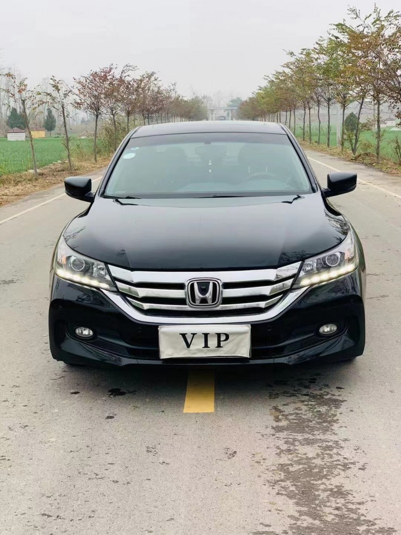 徐州15年本田雅阁1