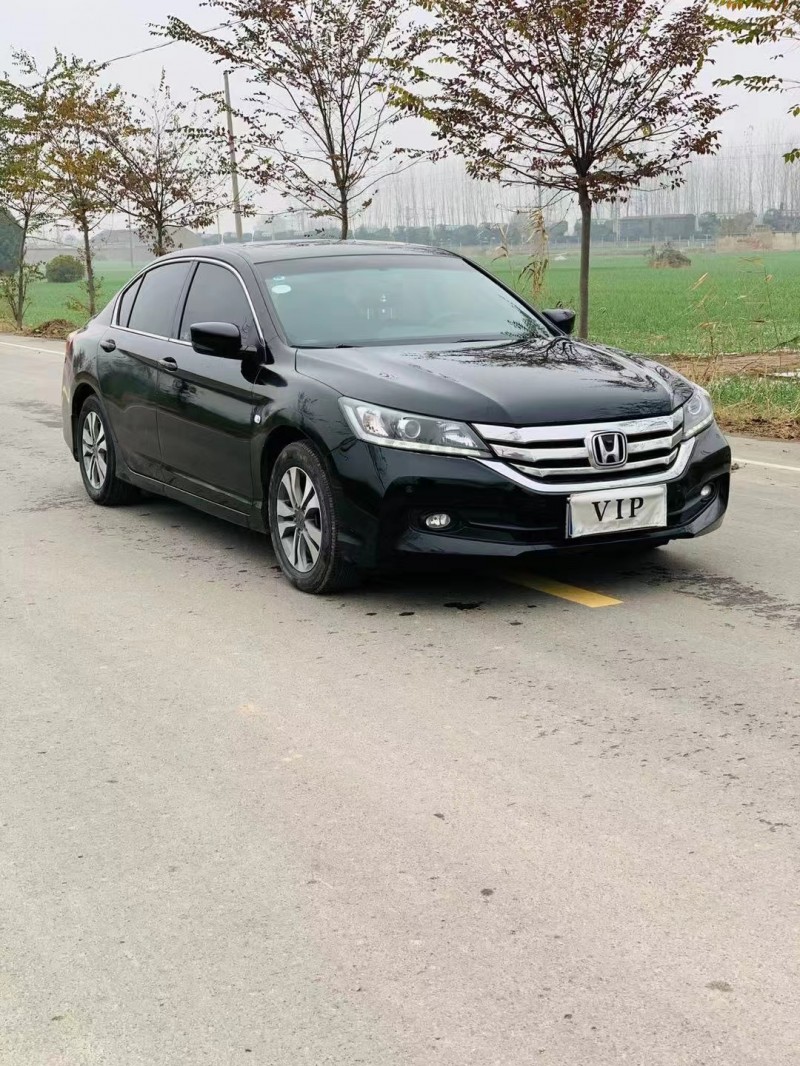 徐州15年本田雅阁2