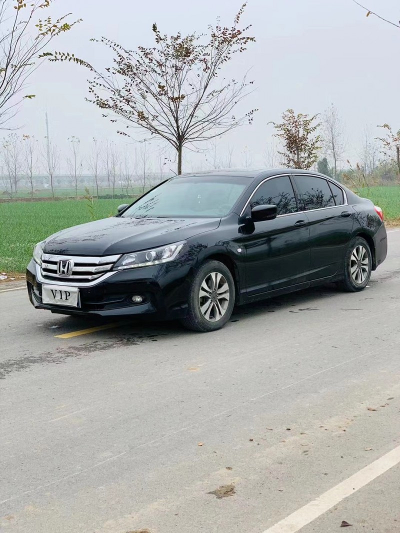 徐州15年本田雅阁3