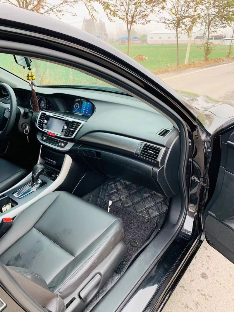 徐州15年本田雅阁7