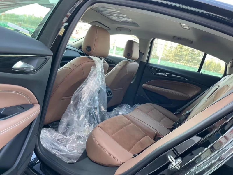 廊坊20年别克君越6