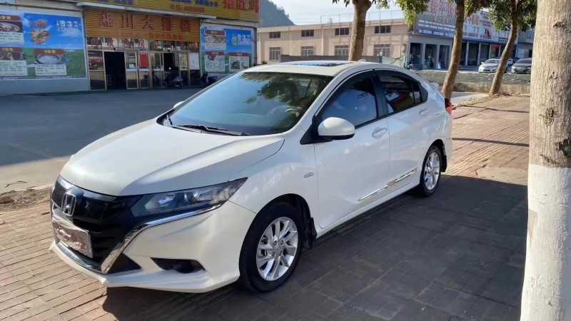 广州17年本田竞瑞3