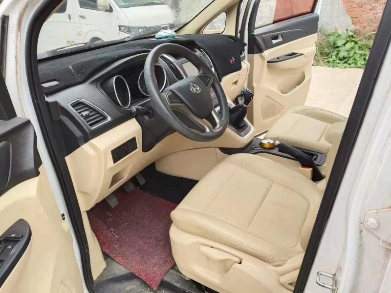 聊城17年長安汽車睿行7
