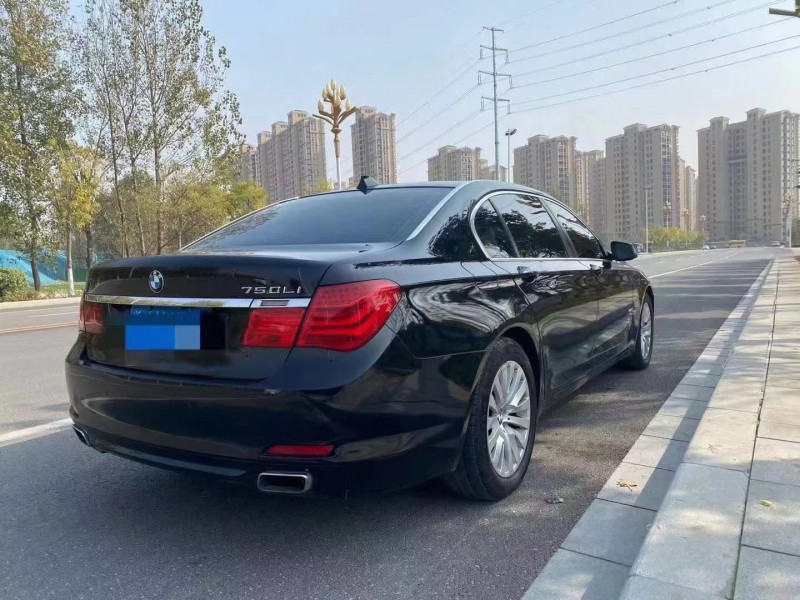 郑州10年宝马7系1