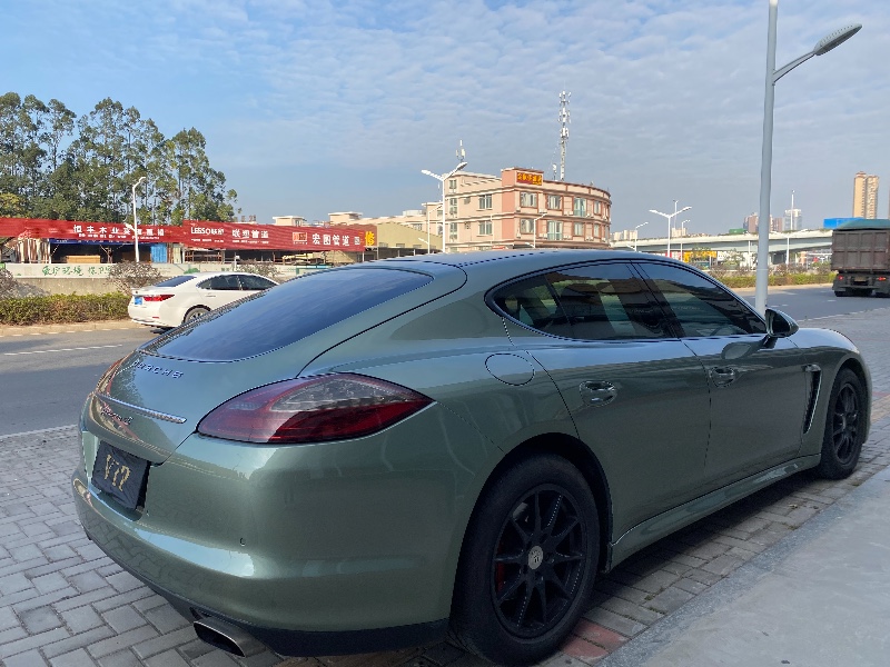 江门12年保时捷帕拉梅拉5