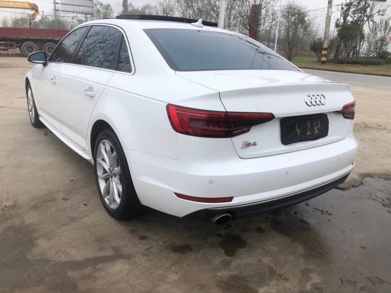 徐州17年奥迪A4L5