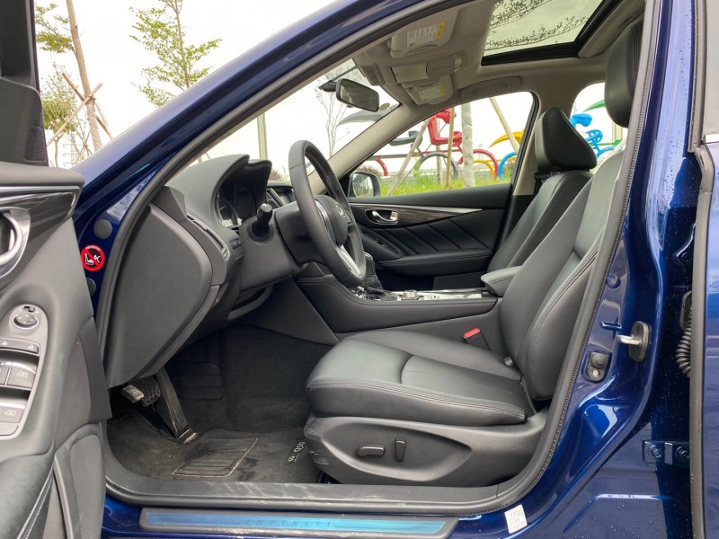 東莞20年英菲尼迪Q50L6