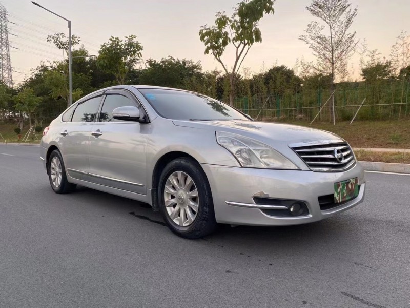 东莞09年日产天籁2