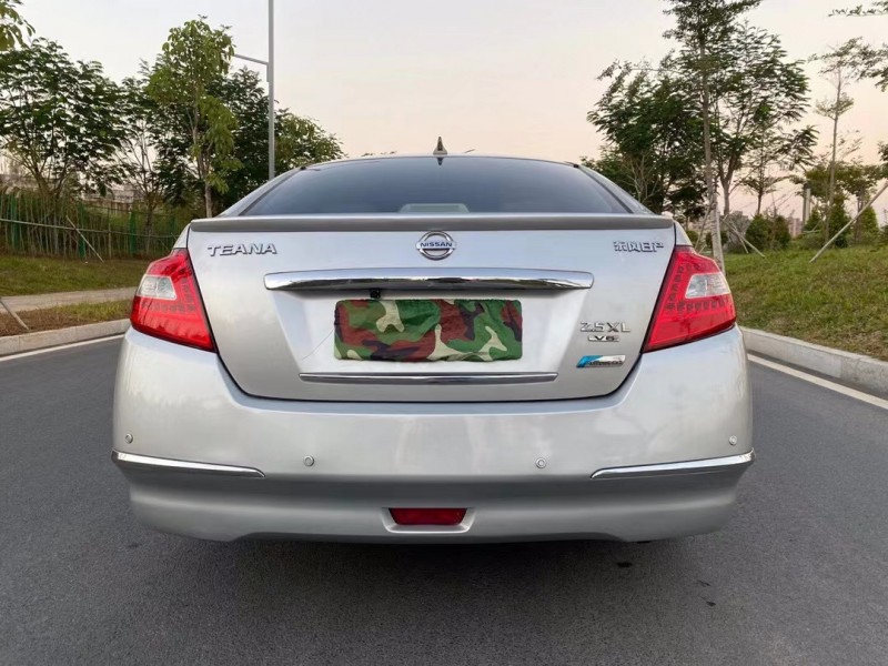 东莞09年日产天籁4