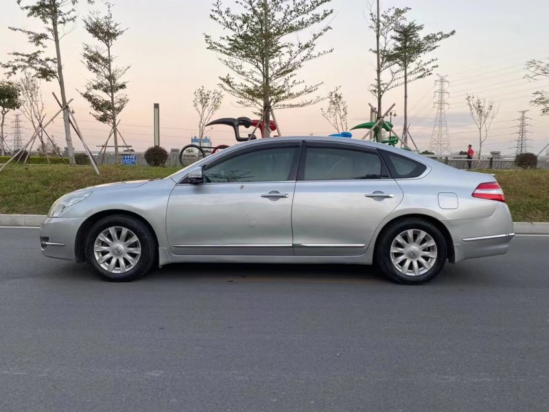 东莞09年日产天籁5