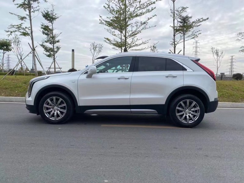 东莞20年凯迪拉克XT46