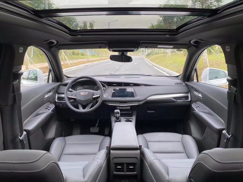 东莞20年凯迪拉克XT49