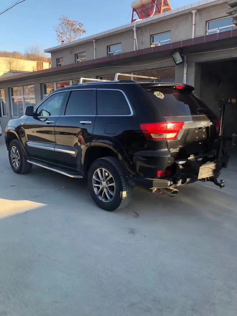 唐山13年Jeep大切諾基5