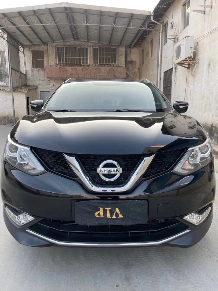 江门17年日产逍客1