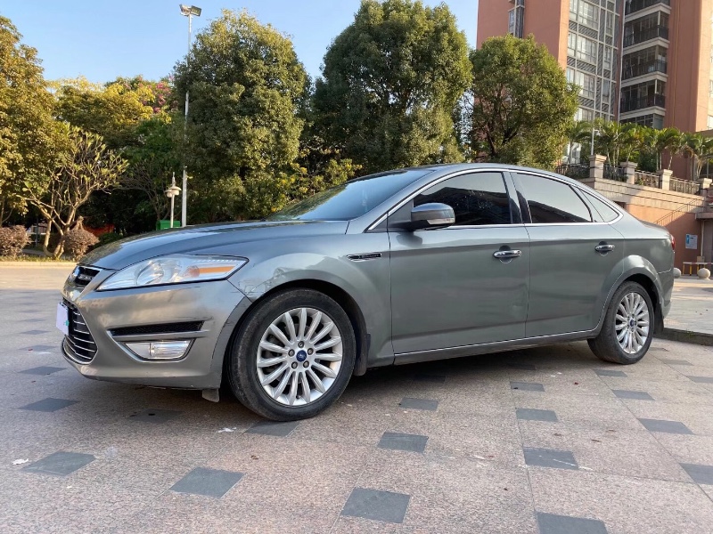 东莞12年福特蒙迪欧-致胜4