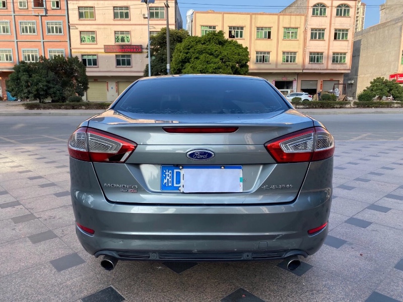 东莞12年福特蒙迪欧-致胜6