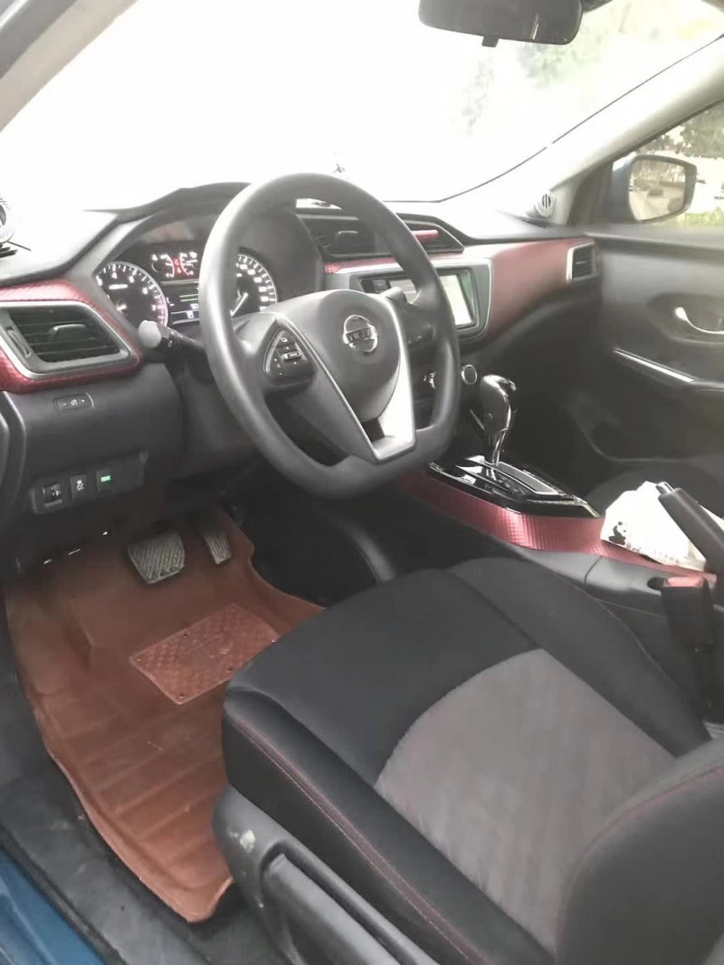 中山18年日产蓝鸟3