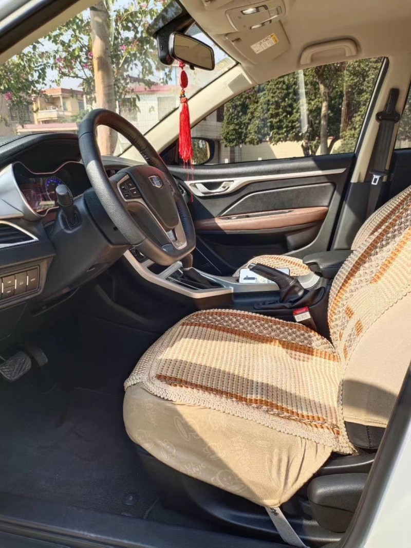 中山19年吉利远景3