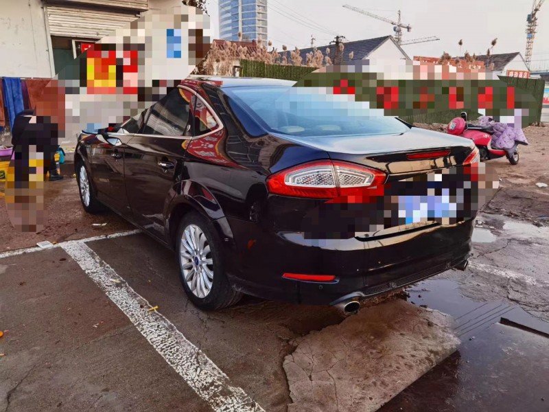 济南14年福特蒙迪欧-致胜3