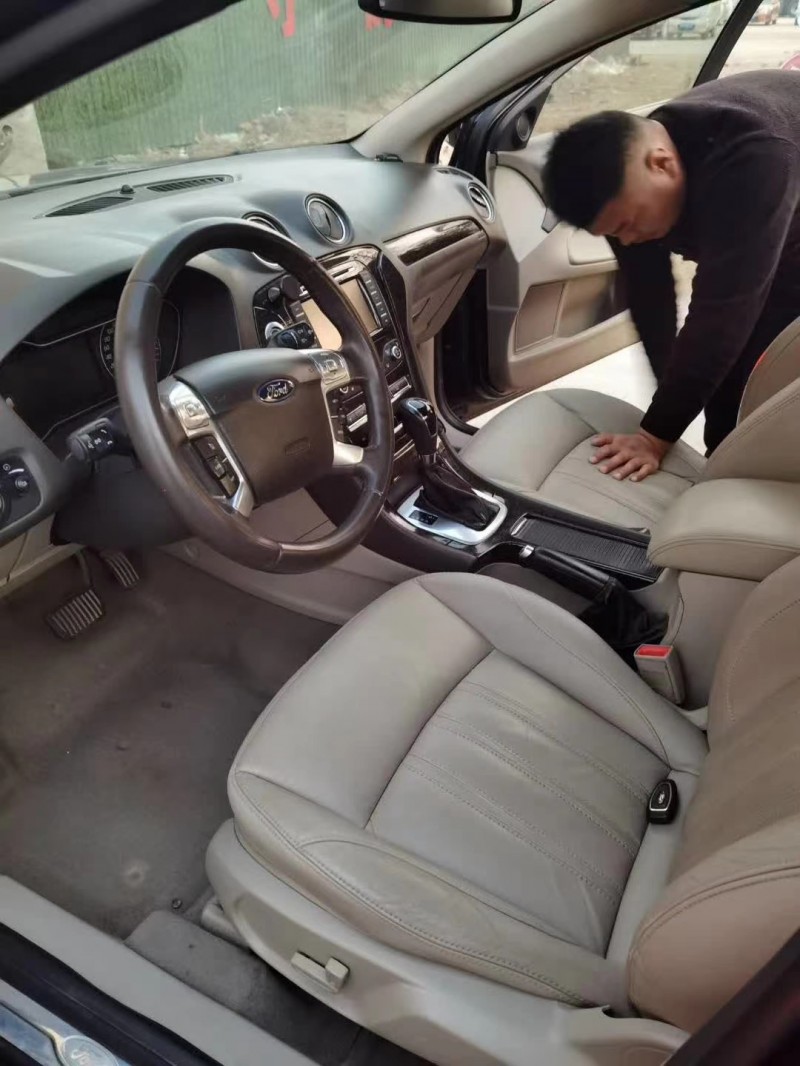 济南14年福特蒙迪欧-致胜7