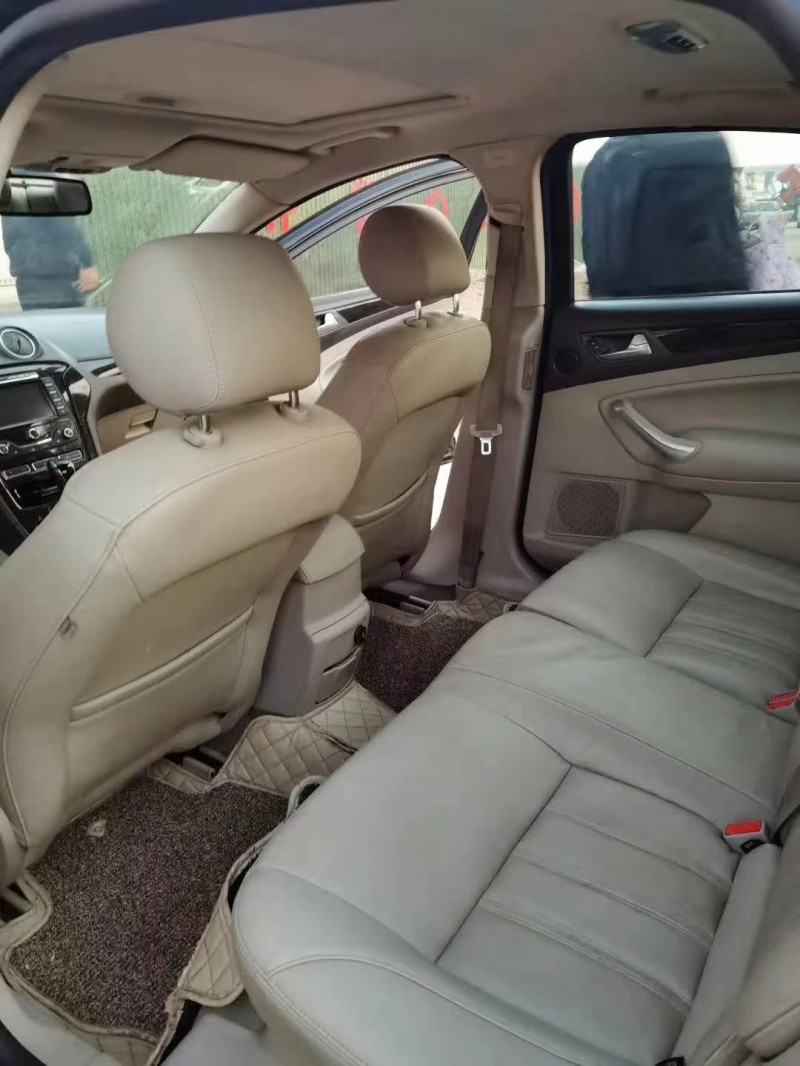 济南14年福特蒙迪欧-致胜8