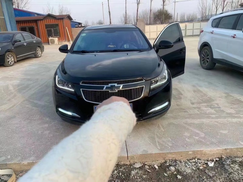 潍坊14年雪佛兰科鲁兹1