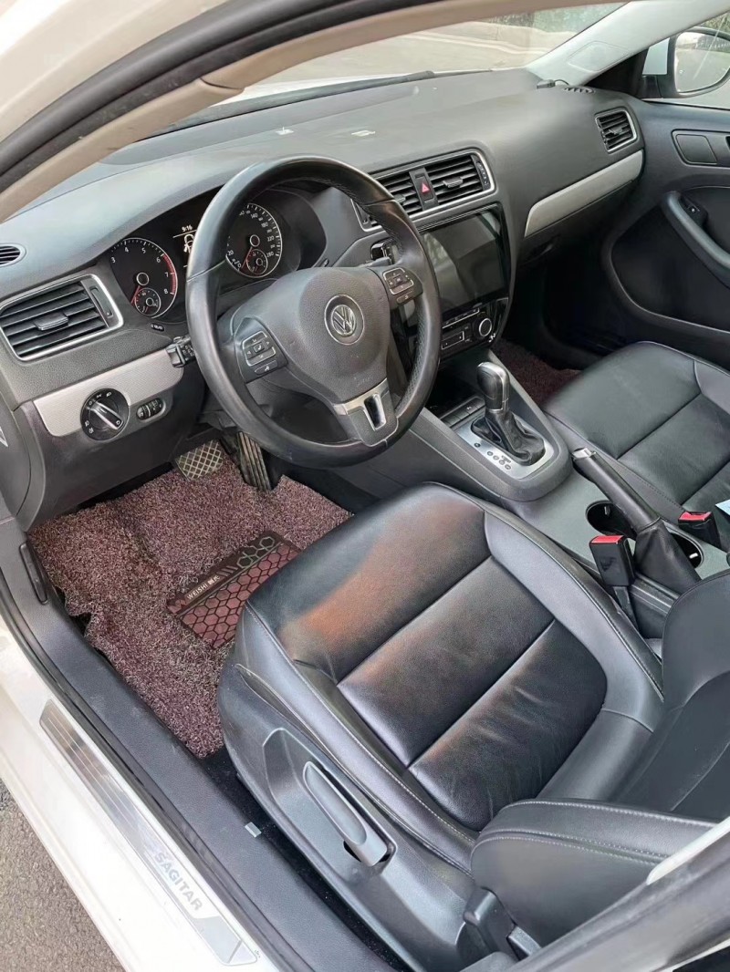 淮安15年大眾速騰6