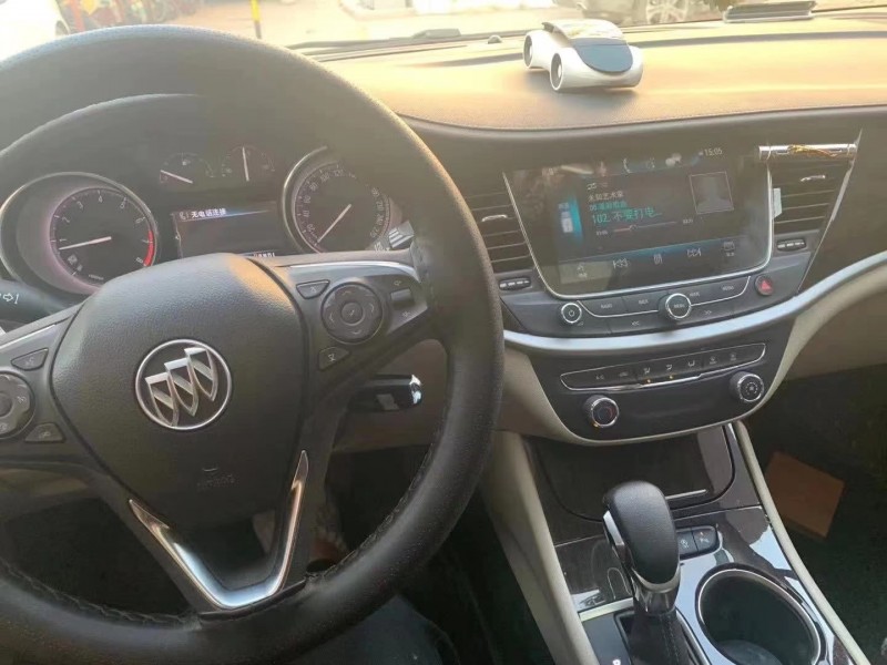 济南18年别克威朗9