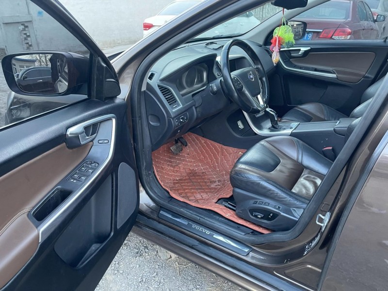 保定14年沃尔沃XC606