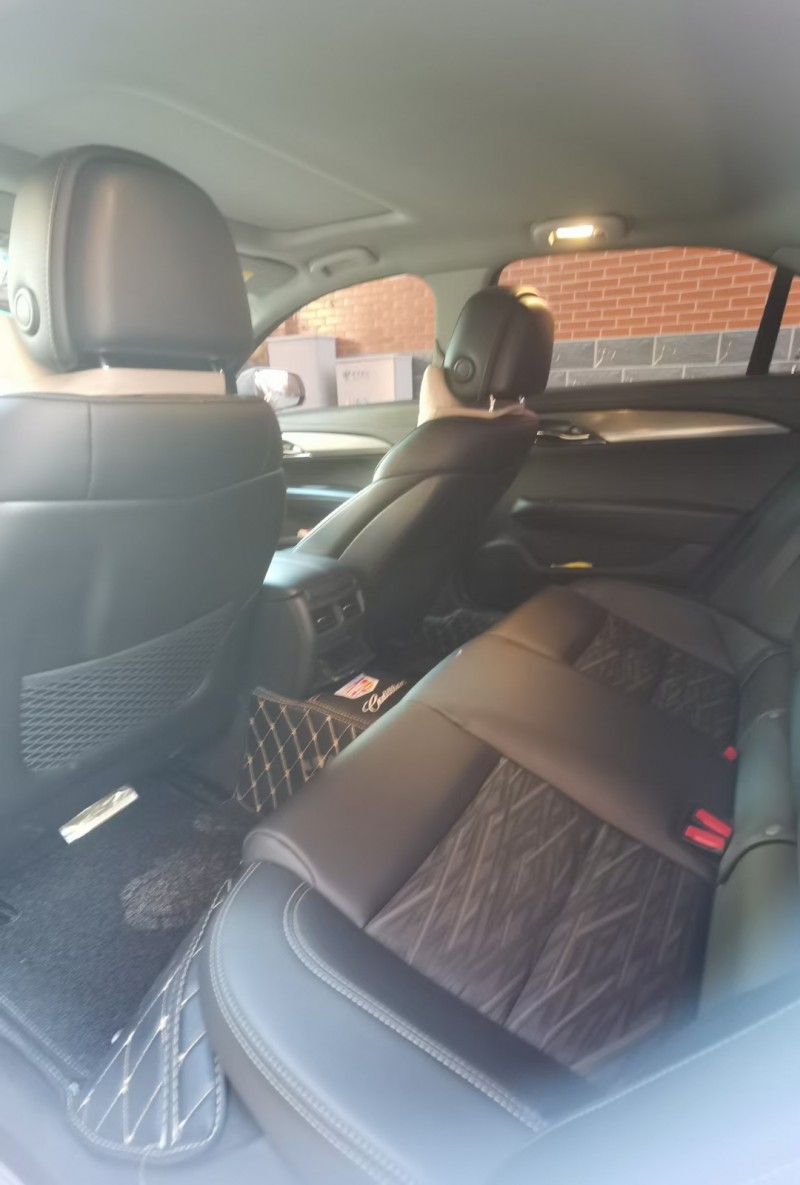 保定17年凯迪拉克ATS8