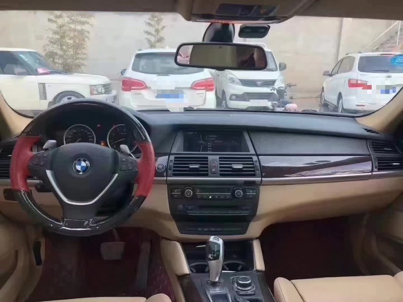 保定11年宝马X66