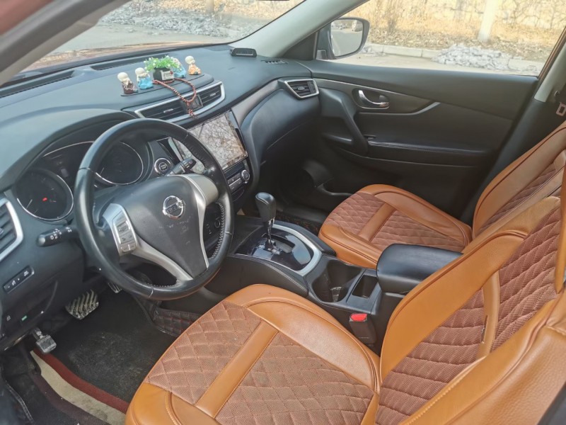 济南15年日产奇骏4