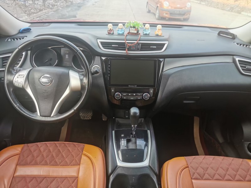 济南15年日产奇骏5