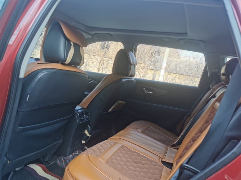 济南15年日产奇骏6