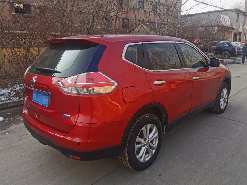 济南15年日产奇骏9