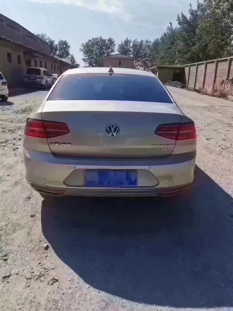 保定17年大众迈腾4