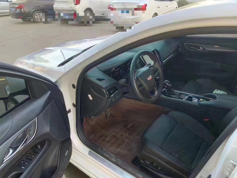 保定17年凯迪拉克ATS8