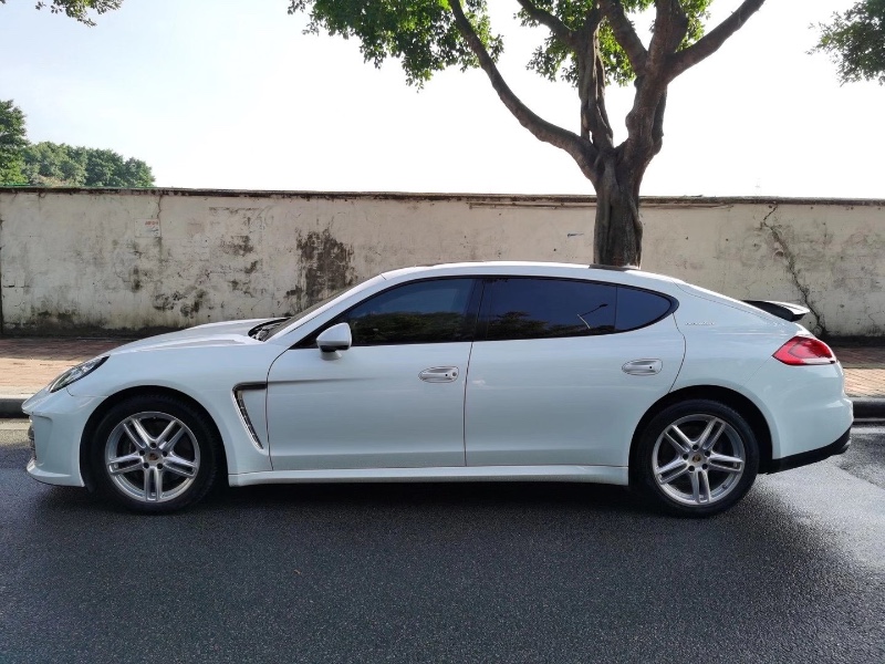 广州15年保时捷帕拉梅拉4